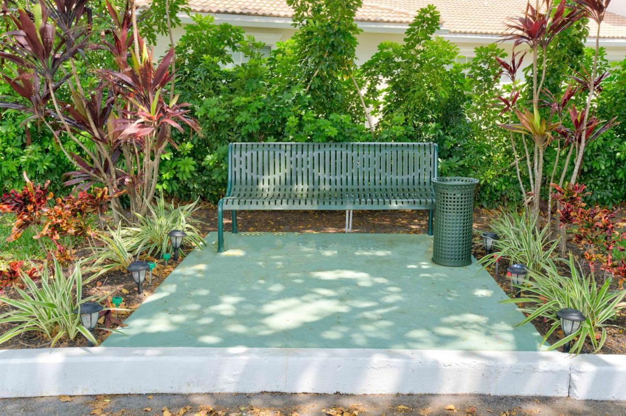 Tequesta Palms Inn מראה חיצוני תמונה